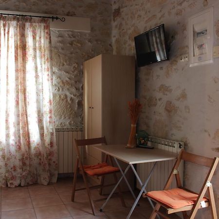 Artemisia Traditional Home Choudetsi Exterior photo